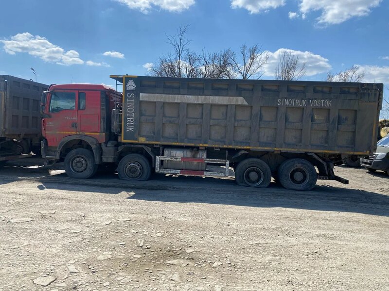 Howo T5G 8x4 Самосвал — фото 3