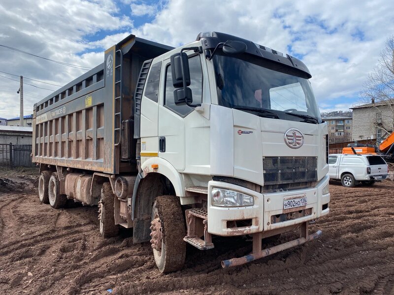 FAW J6 8x4 Самосвал — фото 3
