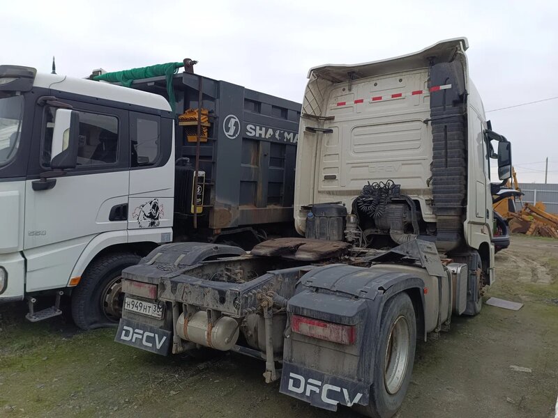 DongFeng DFH 4x2 Седельный тягач — фото 6