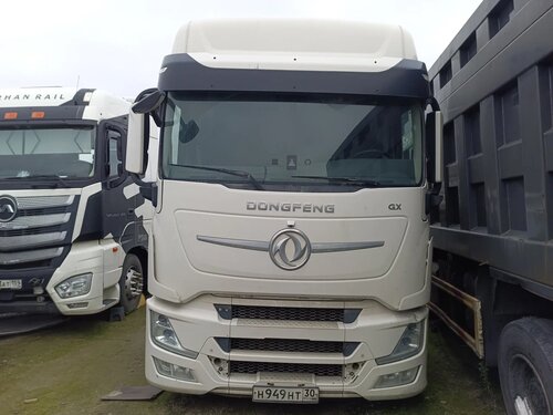DongFeng DFH 4x2 Седельный тягач