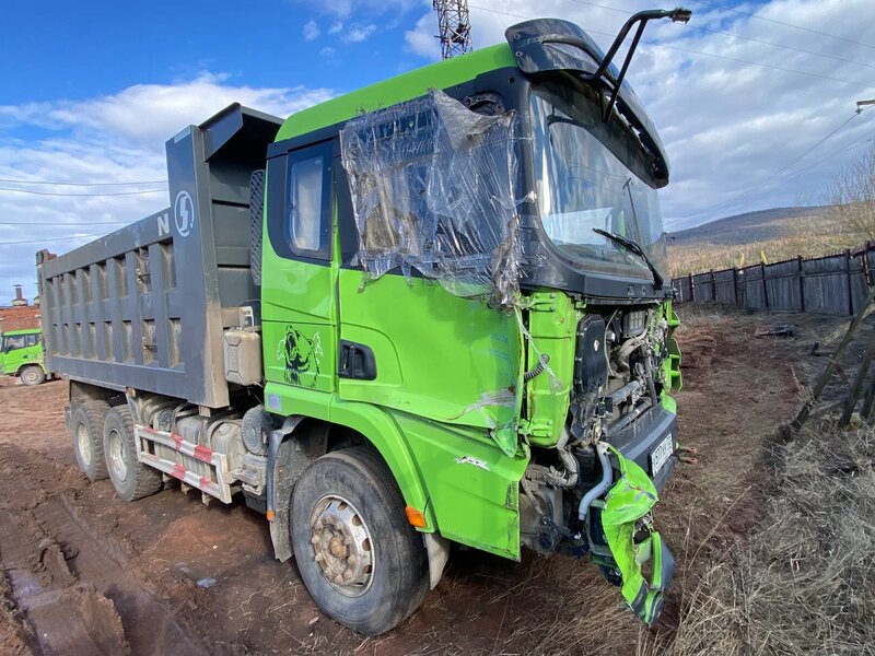 Shacman (Shaanxi) SX 6x6 Самосвал — фото 1