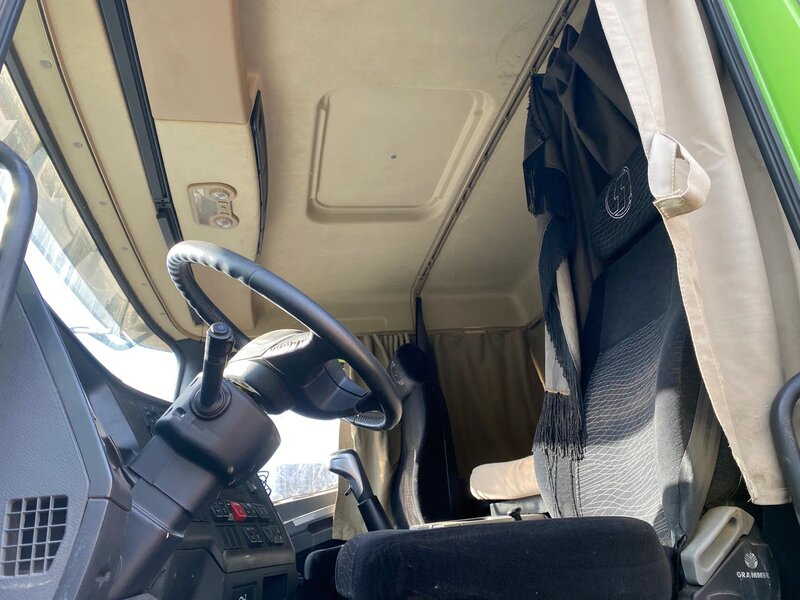 Shacman (Shaanxi) SX 6x6 Самосвал — фото 10