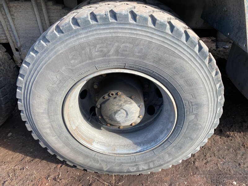 Shacman (Shaanxi) SX 6x6 Самосвал — фото 12