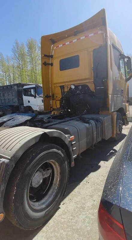 Foton AUMAN 4x2 Седельный тягач — фото 4