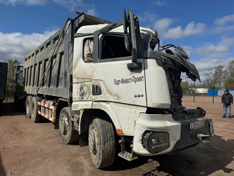 Shacman (Shaanxi) SX 8x4 Самосвал — фото 3