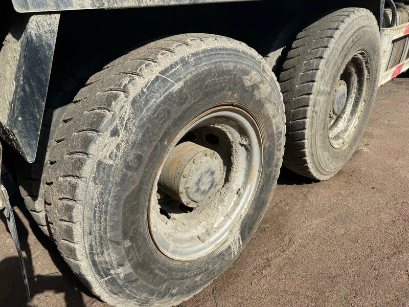 Shacman (Shaanxi) SX 8x4 Самосвал — фото 10