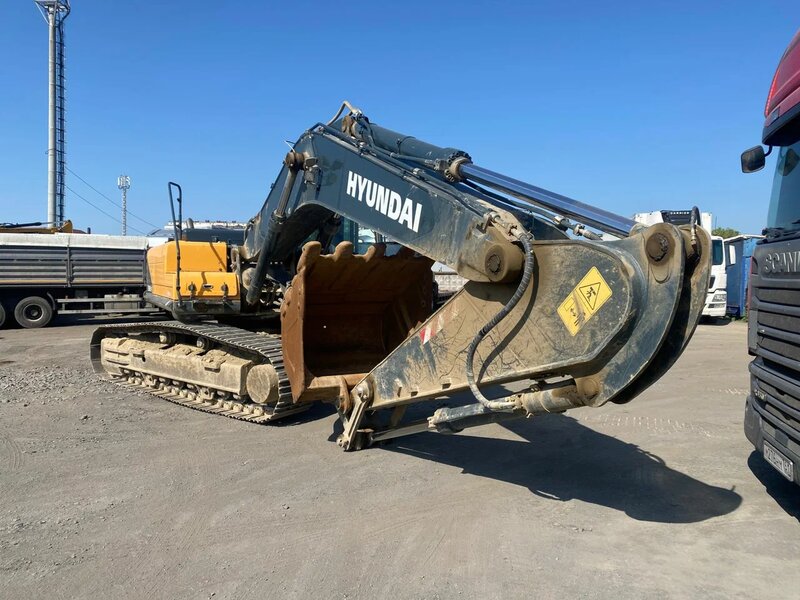 Hyundai R350 Экскаватор — фото 4