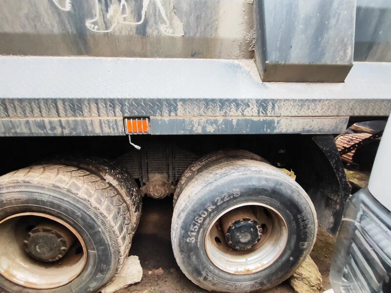 Shacman (Shaanxi) SX 8x4 Самосвал — фото 10