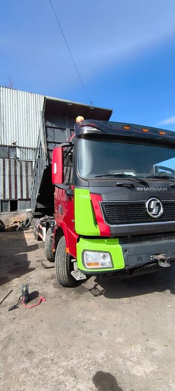 Shacman (Shaanxi) SX 8x4 Самосвал — фото 2
