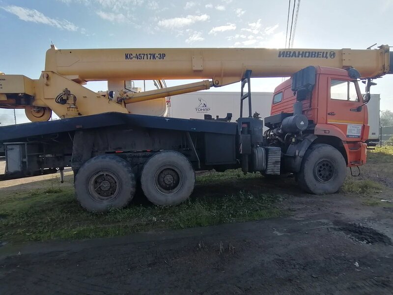 ИМЗ Автокран КС-45717К на шасси КамАЗ 43118 6x6 Автокран — фото 4