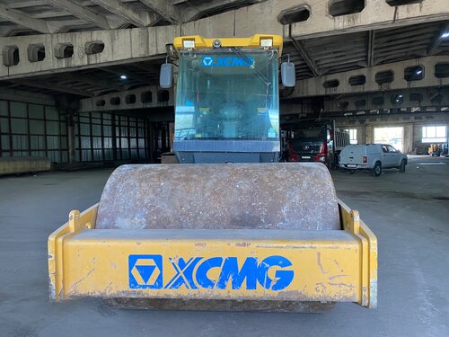 XCMG XS Каток
