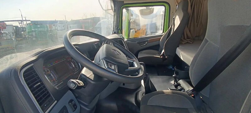 Shacman (Shaanxi) SX 8x4 Самосвал — фото 7