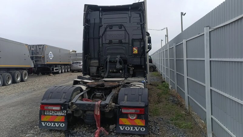 Volvo FH 4x2 Седельный тягач — фото 4