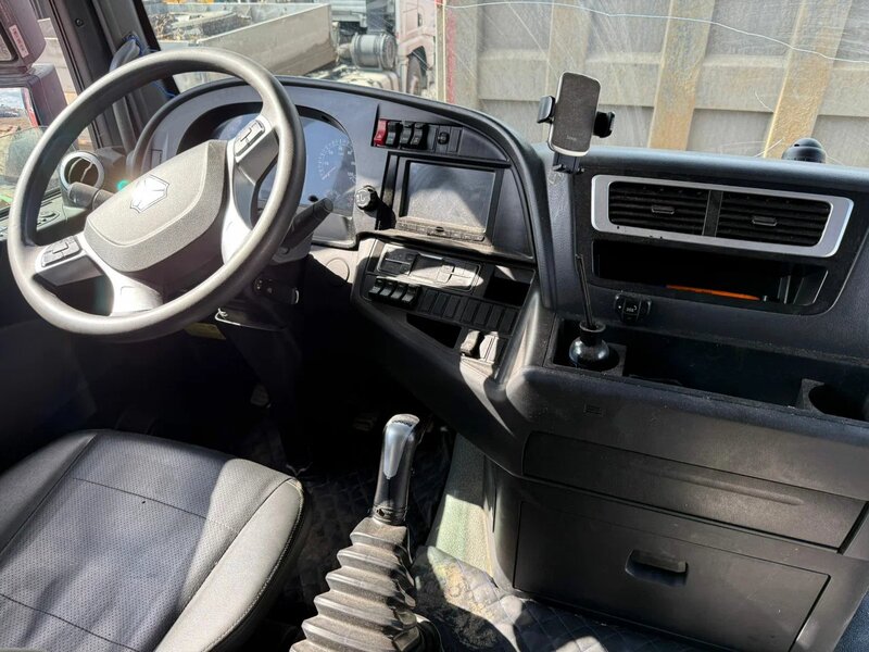 SITRAK C7H 8x4 Самосвал — фото 7