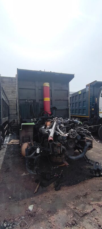 Shacman (Shaanxi) SX 8x4 Самосвал — фото 1