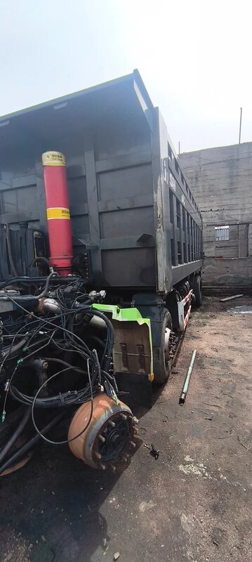 Shacman (Shaanxi) SX 8x4 Самосвал — фото 2