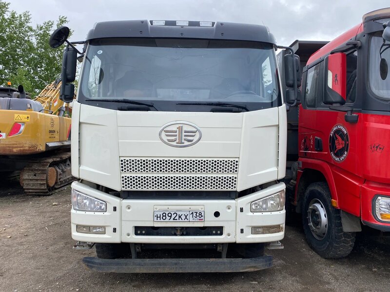 FAW J6 8x4 Самосвал — фото 1