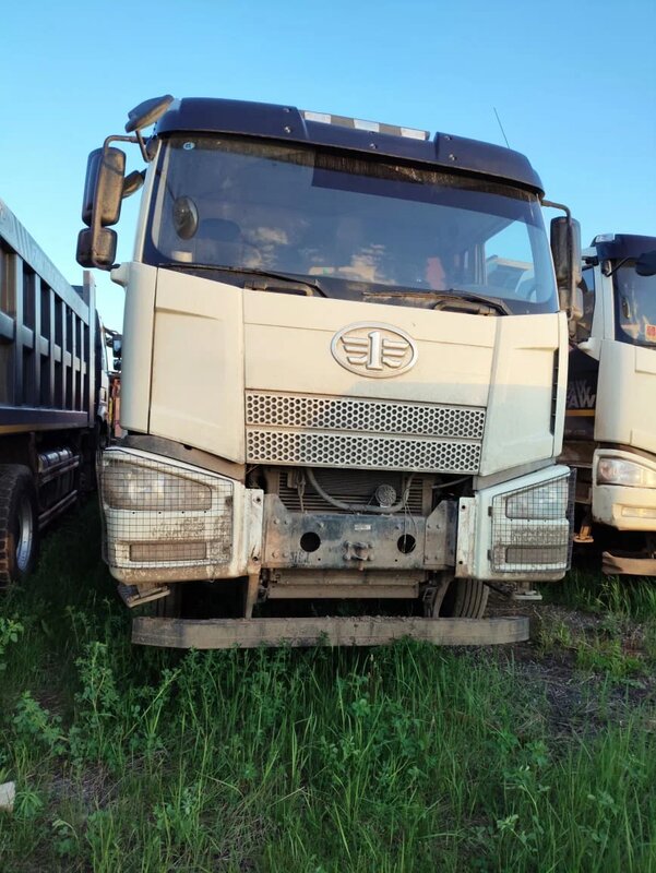 FAW J6 8x4 Самосвал — фото 1