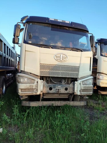 FAW J6 8x4 Самосвал