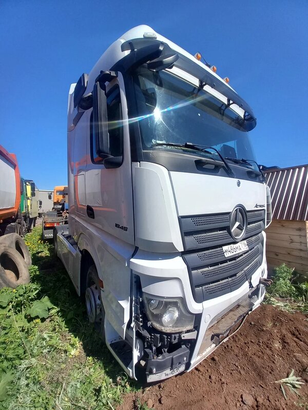 Mercedes-Benz ACTROS 4x2 Седельный тягач — фото 2