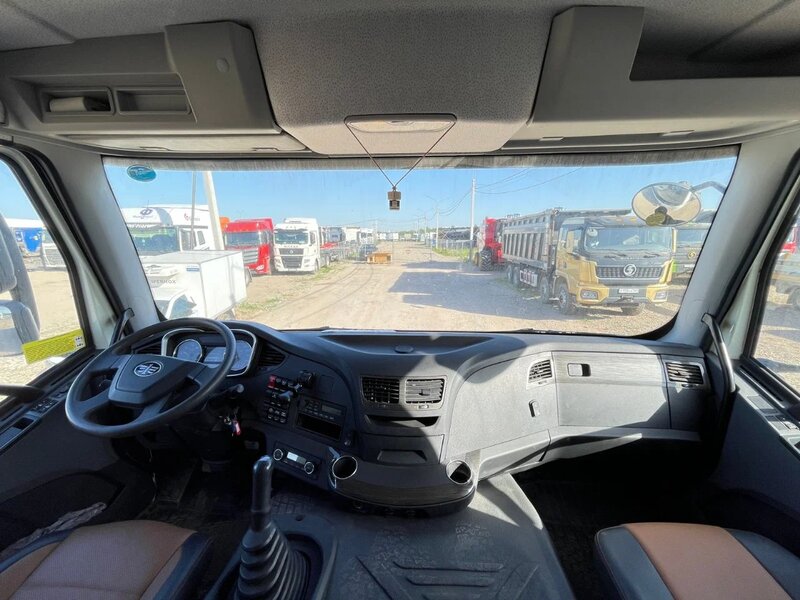 FAW J6 6x4 Бортовой с КМУ — фото 7