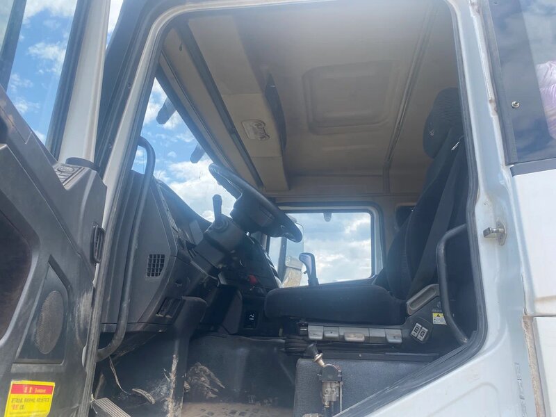 Shacman (Shaanxi) SX 8x4 Самосвал — фото 11