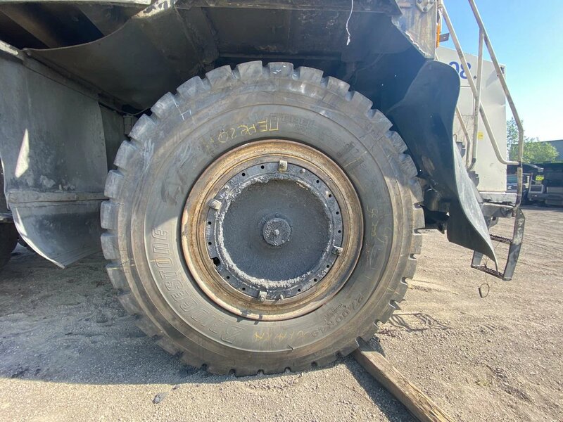 TEREX TR100 4x2 Карьерный самосвал — фото 11