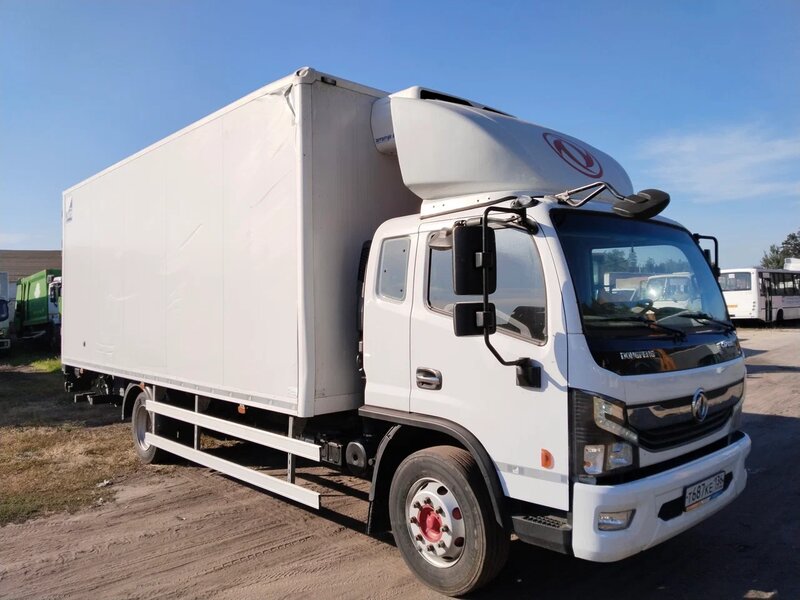 DongFeng C120 Изотермический/рефрижератор с гидробортом — фото 3