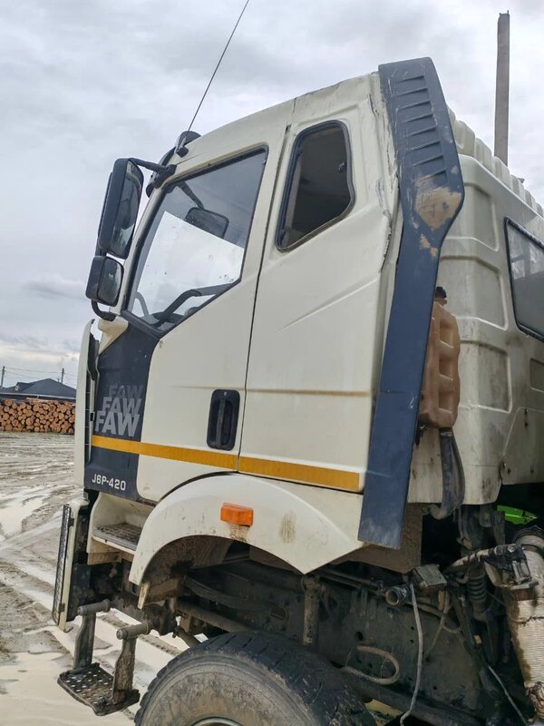 FAW CA 3310 8x4 Самосвал — фото 3