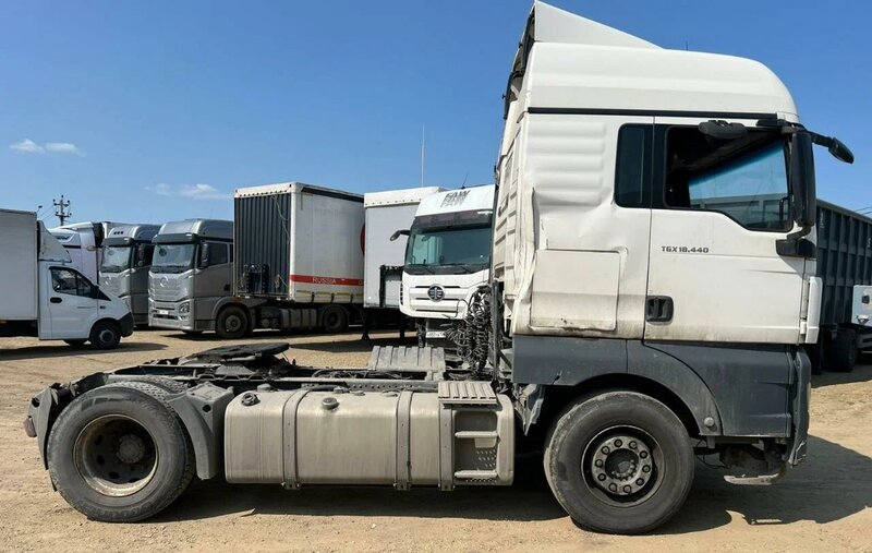 MAN TGX 4x2 Седельный тягач — фото 3