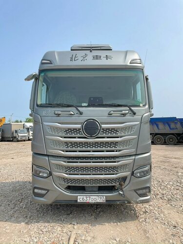 BEIJING BJ 6x4 Седельный тягач