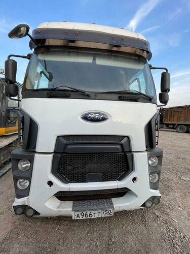 Ford Cargo 4x2 Седельный тягач