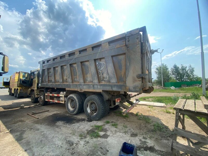Shacman (Shaanxi) SX 8x4 Самосвал — фото 4