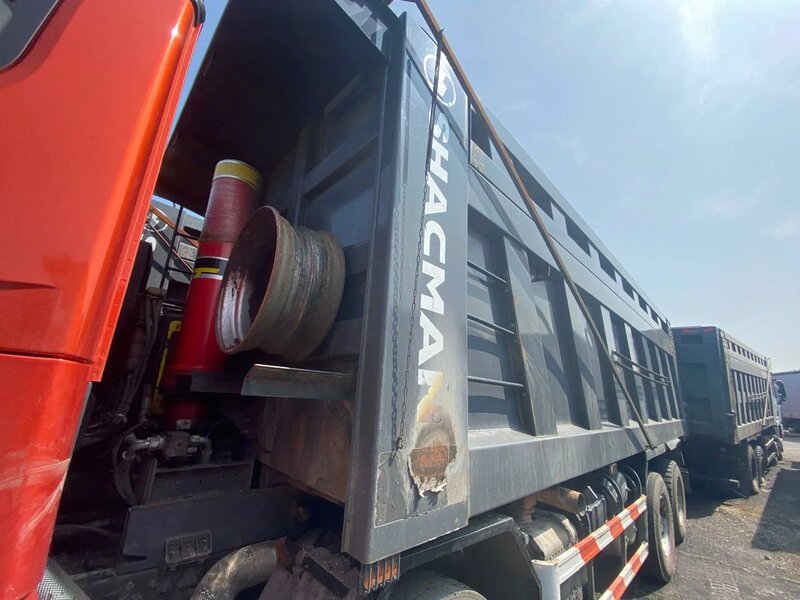 Shacman (Shaanxi) SX 8x4 Самосвал — фото 3