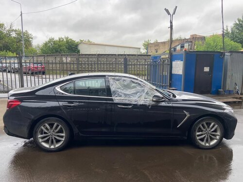 Genesis G70