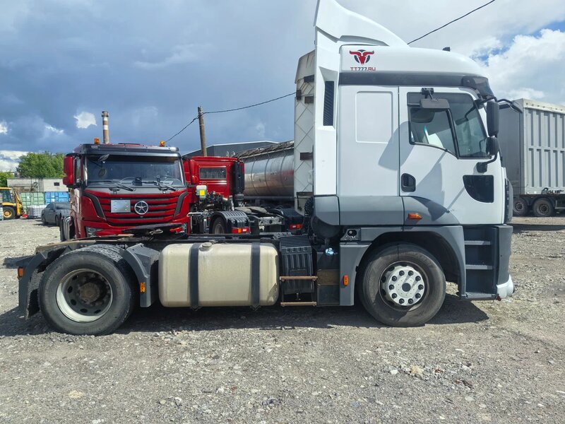 Ford Cargo 4x2 Седельный тягач — фото 4