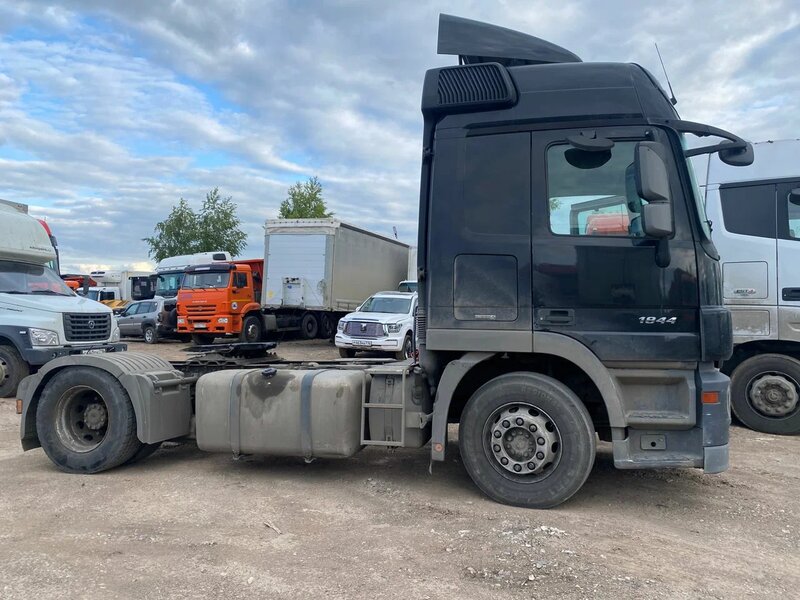 Mercedes-Benz ACTROS 4x2 Седельный тягач — фото 5