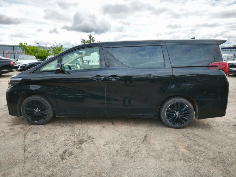 Toyota ALPHARD — фото 2