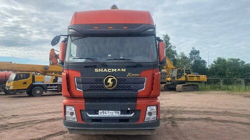 Shacman (Shaanxi) SX 6x4 Седельный тягач