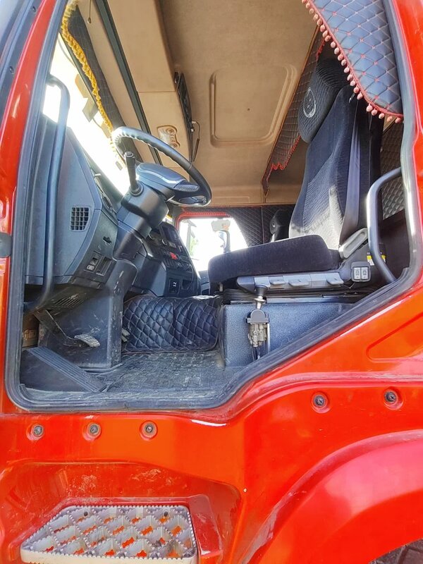 Shacman (Shaanxi) SX 8x4 Самосвал — фото 7