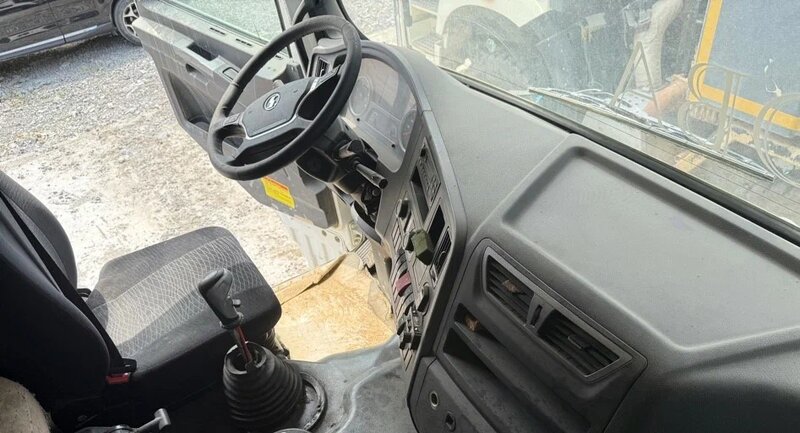 Shacman (Shaanxi) SX 6x4 Самосвал — фото 9