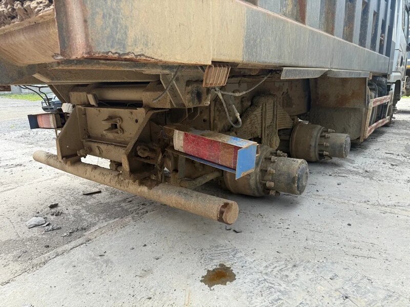 Shacman (Shaanxi) SX 6x4 Самосвал — фото 15