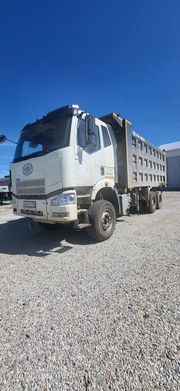 FAW J6 8x4 Самосвал — фото 3
