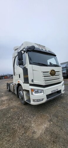 FAW CA 4180 4x2 Седельный тягач