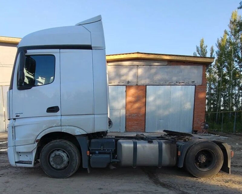 Mercedes-Benz ACTROS 4x2 Седельный тягач — фото 4