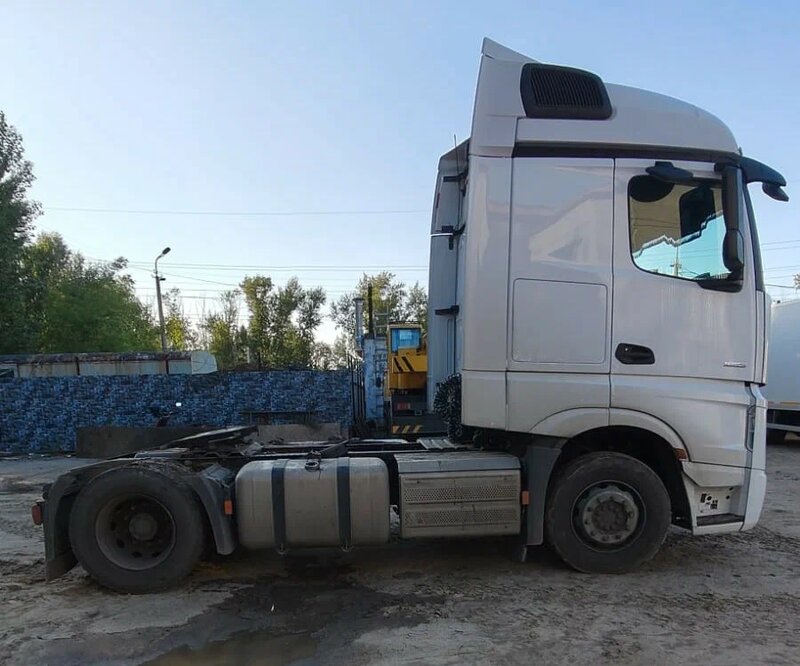 Mercedes-Benz ACTROS 4x2 Седельный тягач — фото 5