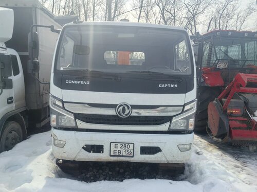 Феникс 78 на шасси Dongfeng C120 4x2 Бортовой с КМУ