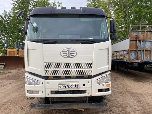FAW CA 3310 8x4 Самосвал