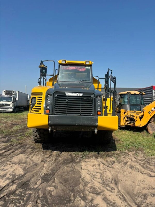 KOMATSU HM400 Шарнирно-сочленённый самосвал — фото 1