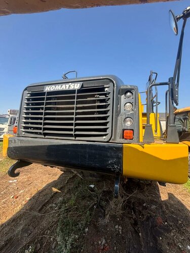 KOMATSU HM400 Шарнирно-сочленённый самосвал